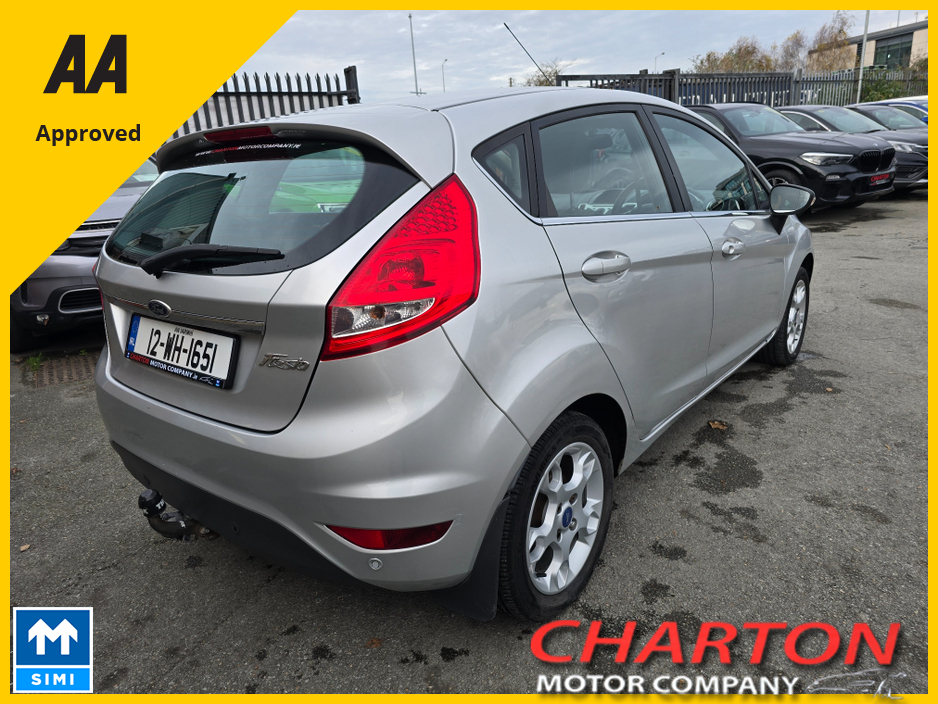 2012 Ford Fiesta - image 7