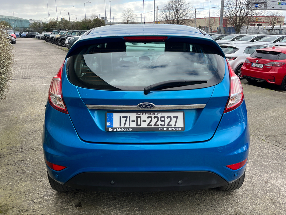 2017 Ford Fiesta - image 7