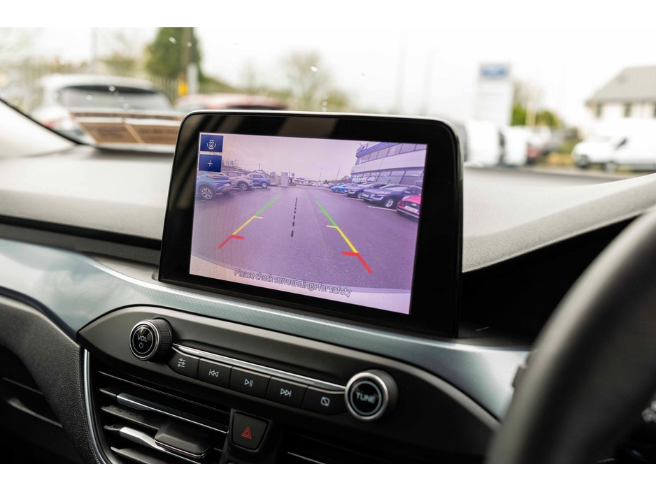 2020 Ford Focus - image 11