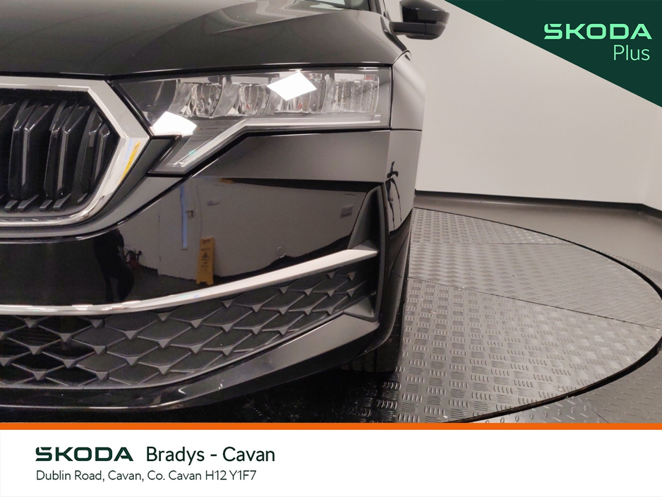 2025 Skoda Octavia - image 19