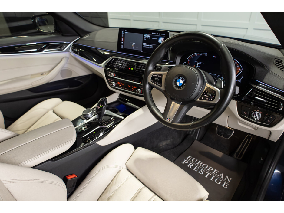 2022 BMW 5 Series - image 8