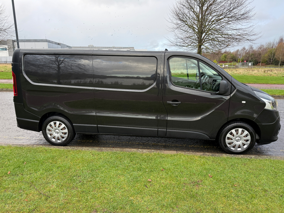 2018 Nissan NV300 LWB 125 SV 4DR €9,960