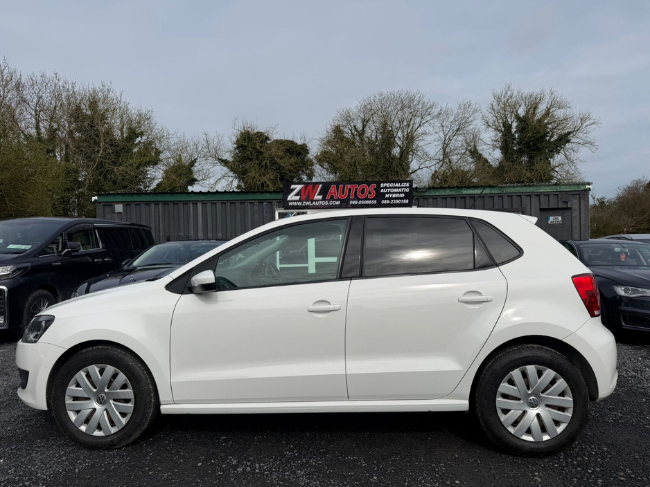 2014 Volkswagen Polo - image 4