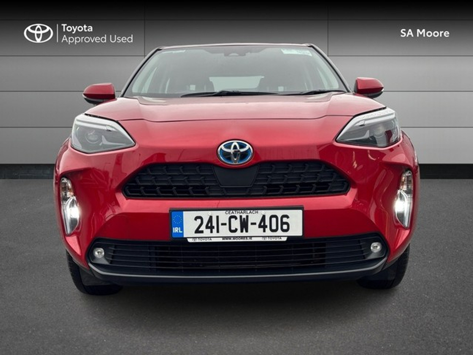 2024 Toyota Yaris Cross - image 5
