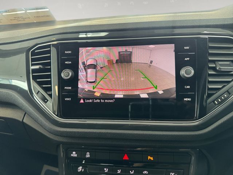 2020 Volkswagen T-Roc - image 14