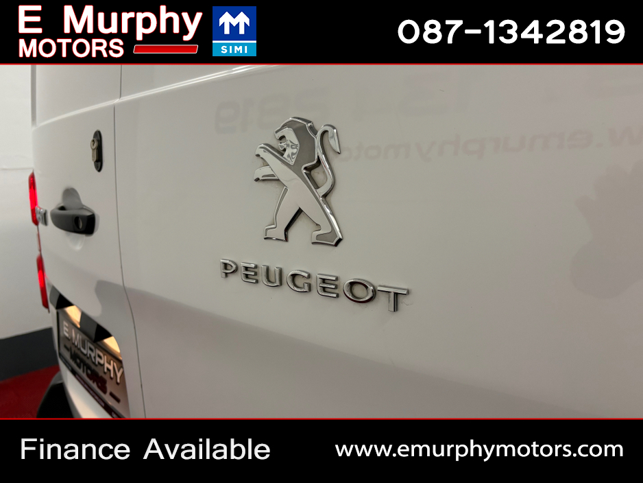 2021 Peugeot Expert - image 27