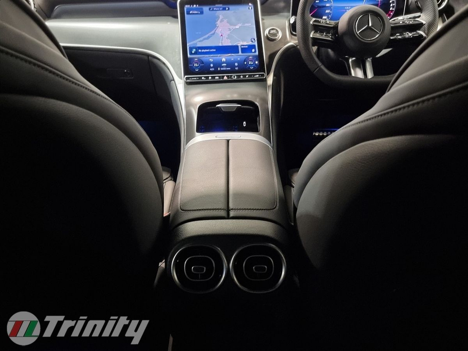 2025 Mercedes-Benz GLC Class - image 27