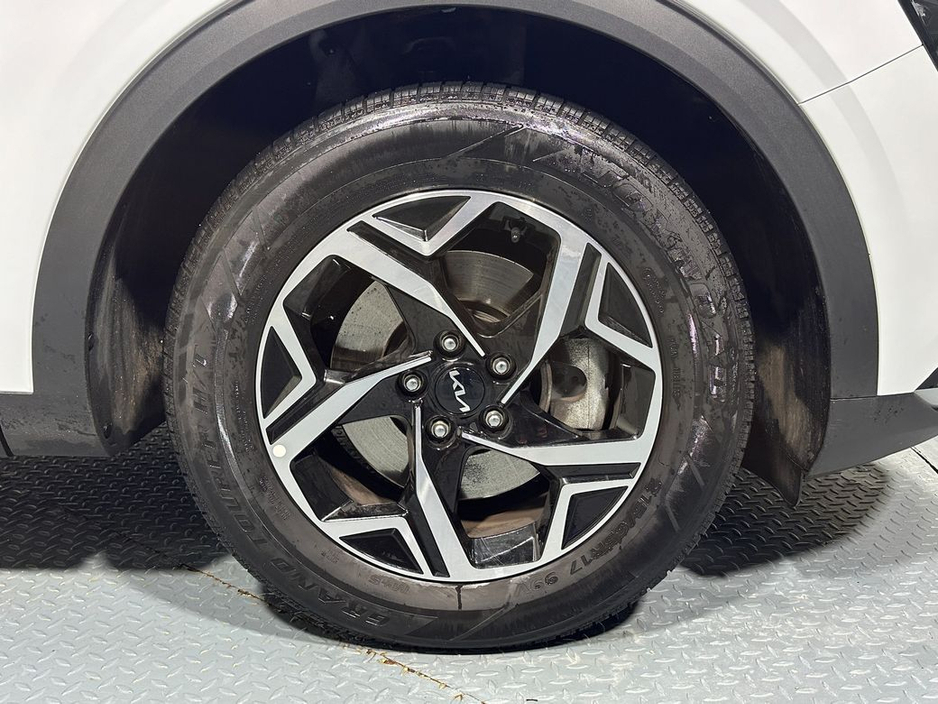 2025 Kia Sportage - image 26