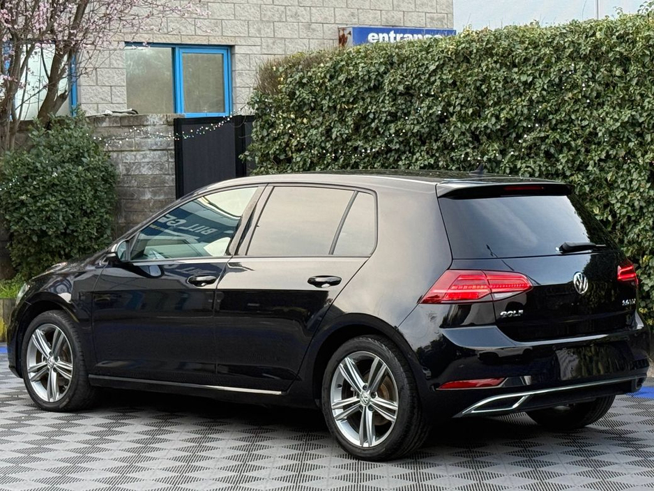 2020 Volkswagen Golf - image 5