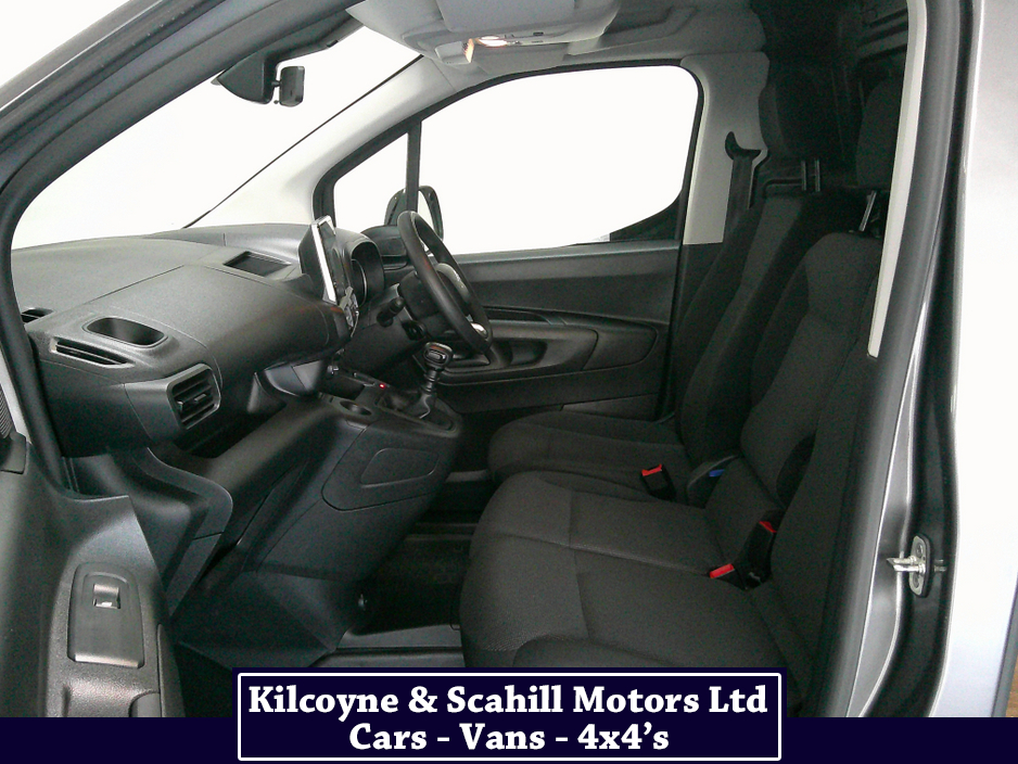 2024 Citroen Berlingo - image 12