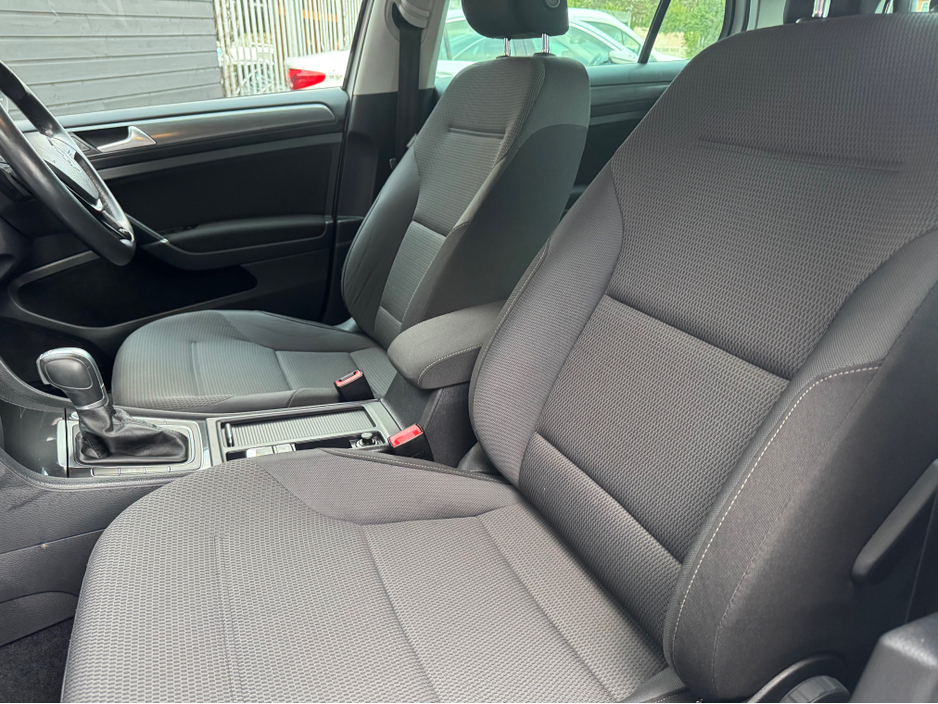 2018 Volkswagen Golf - image 13