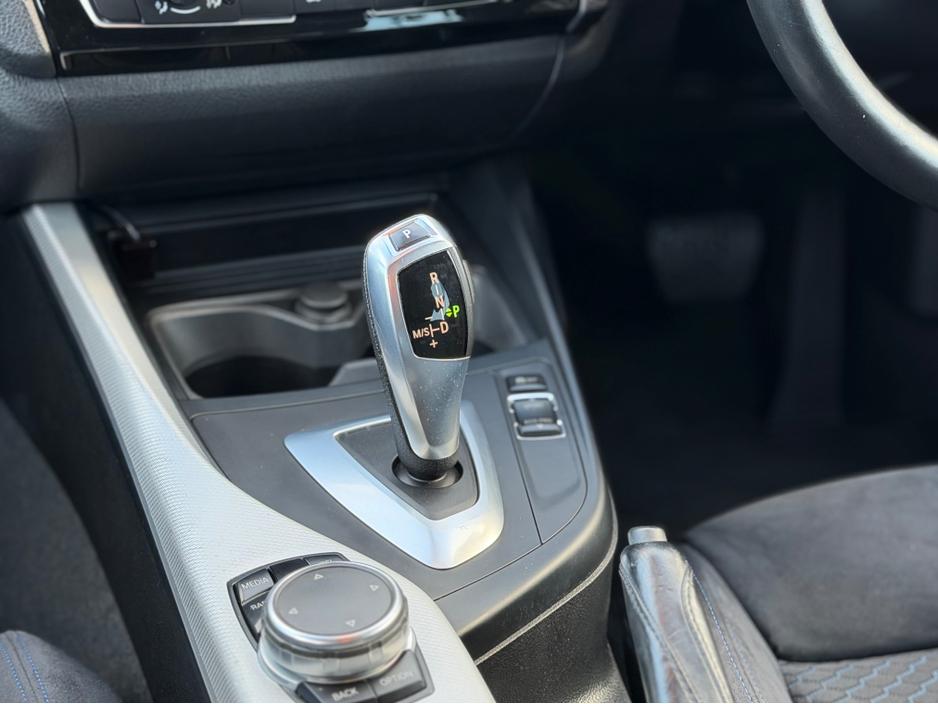 2016 BMW 1 Series - image 37