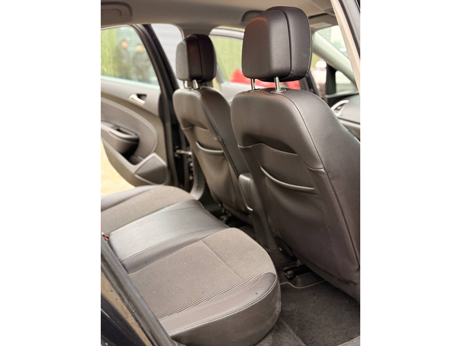 2014 Opel Astra Opel Astra 2014 1.3 Diesel Manual NCT&TaX €3,950