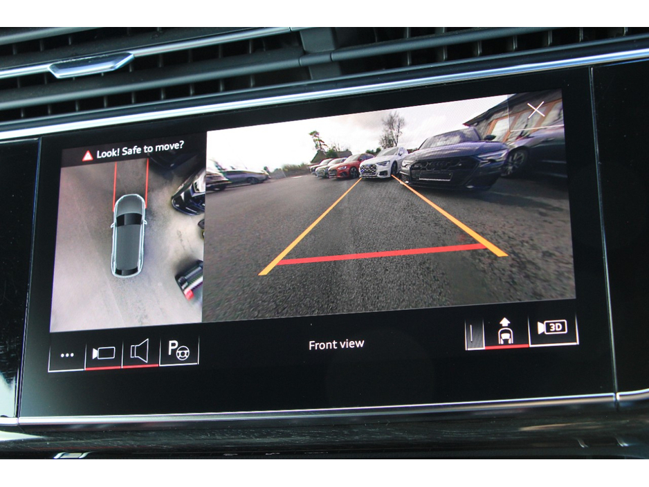 2023 Audi Q8 - image 25