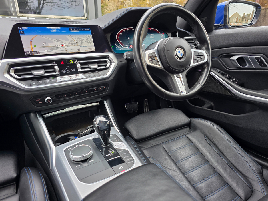 2021 BMW 3 Series - image 20
