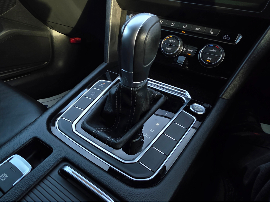 2018 Volkswagen Arteon 2.0 TSI R LINE EDITION 280BHP VIRTUAL DASH FULL LEATHER HEATED ELECTRIC SEATS SAT NAV CARPLAY ANDROID AUTO BLIND SPORT PARKING SENSORS SELF PARKING ASSIST 360 CAMERA €28,500