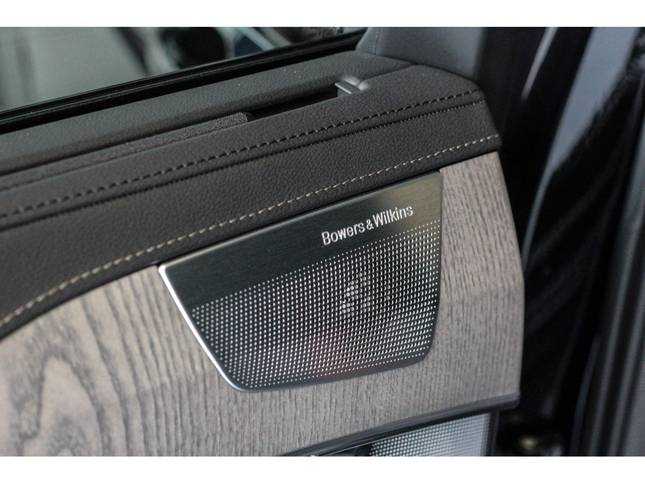 2022 Volvo XC90 RECHARGE T8 ULTIMATE DARK AWD €59,899