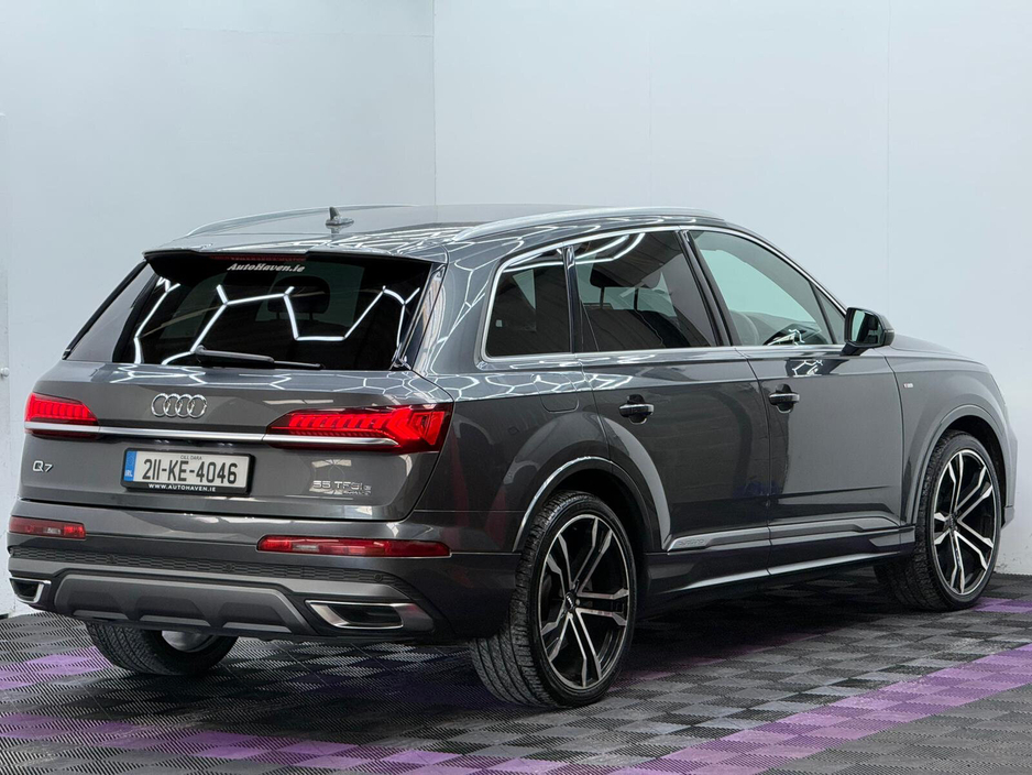 2021 Audi Q7 55 TFSI e S Line €52,950