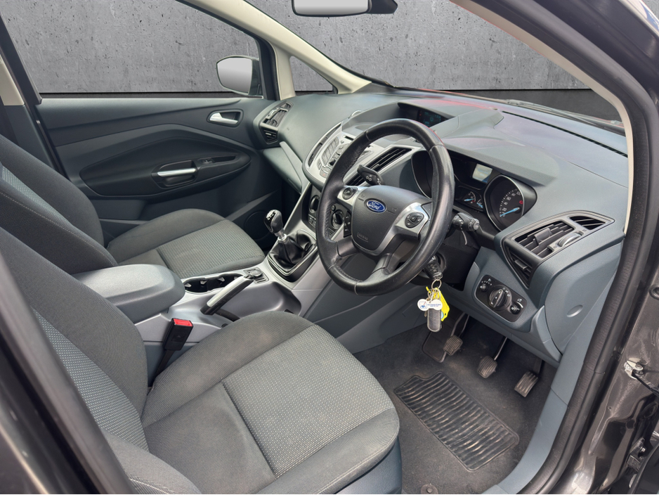 2015 Ford C-Max - image 12