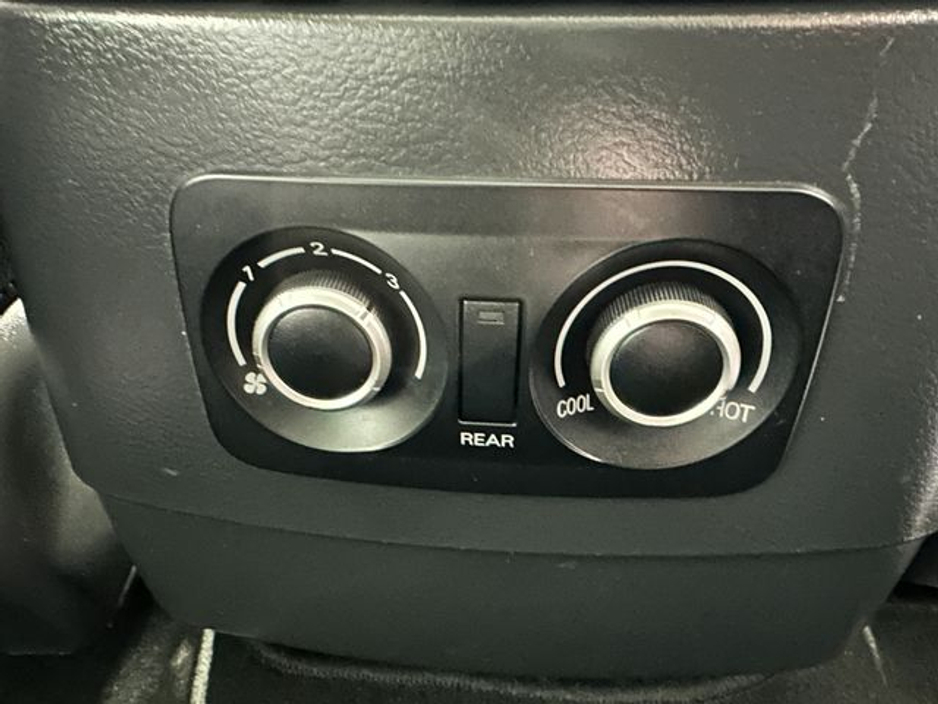 2017 Mitsubishi Pajero 3.2 DiD LWB 2 Seater N1 Commercial €27,500