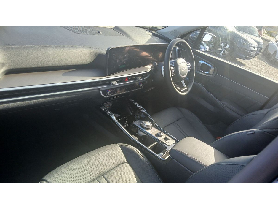 2026 Kia Sorento - image 3