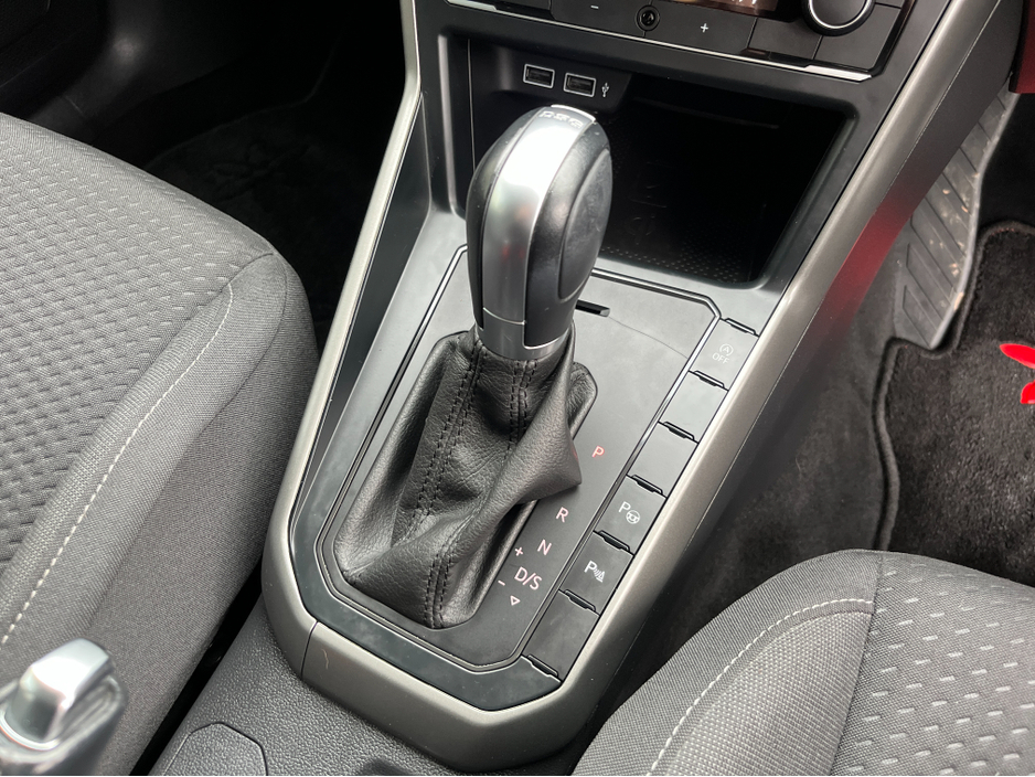 2020 Volkswagen Polo COMFORTLINE AUTOMATIC 1.0 PETROL //LOW MILES//REVERSE CAMERA//ADAPTIVE CRUISE CONTROL//WIRELESS PHONE CHARGING// €17,950