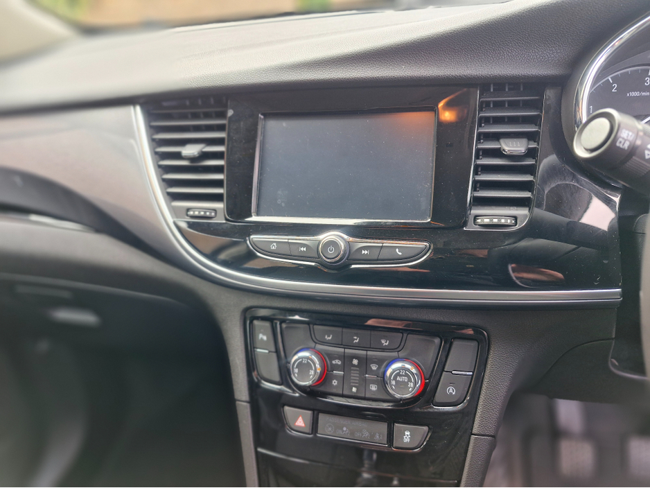 2017 Opel Mokka - image 11