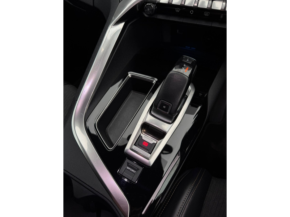 2018 Peugeot 3008 1.6 HDI GT LINE BLUE S/S 5DR AUTO €19,999