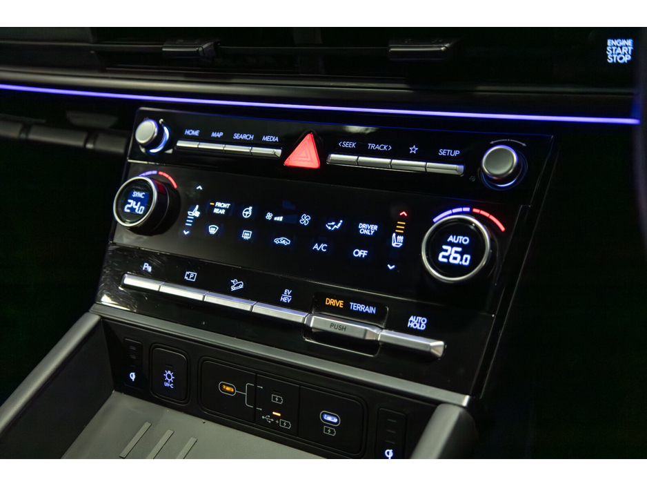 2024 Hyundai Santa Fe - image 23