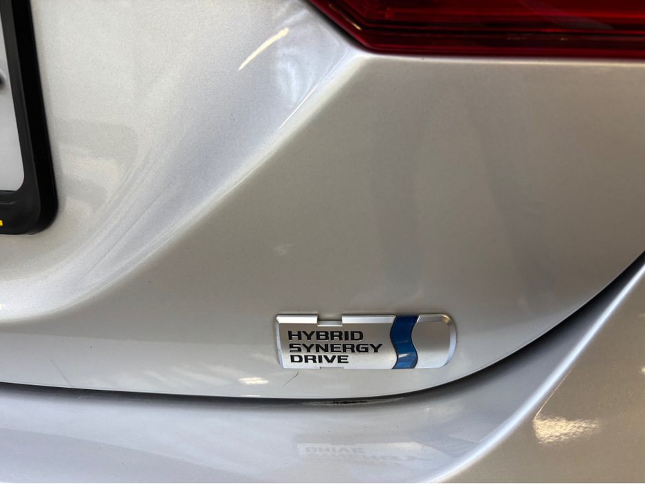 2020 Toyota Camry - image 14