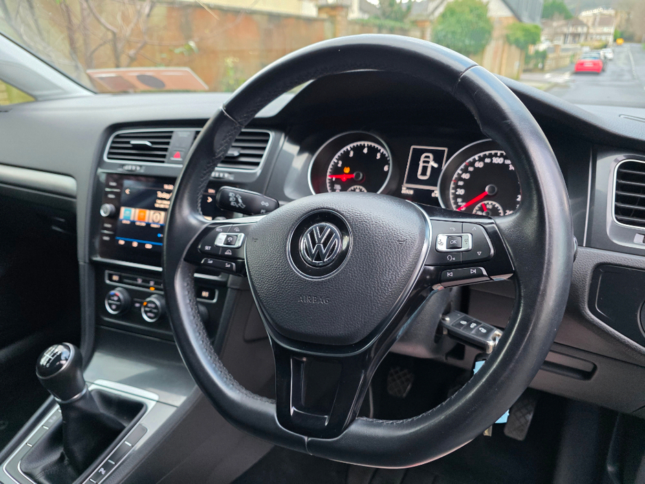 2018 Volkswagen Golf Comfortline 1.0tsi M6F 110HP 5 €15,950