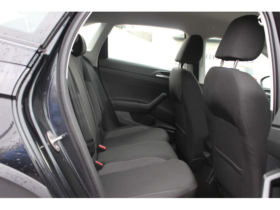 2023 Volkswagen Taigo - image 6