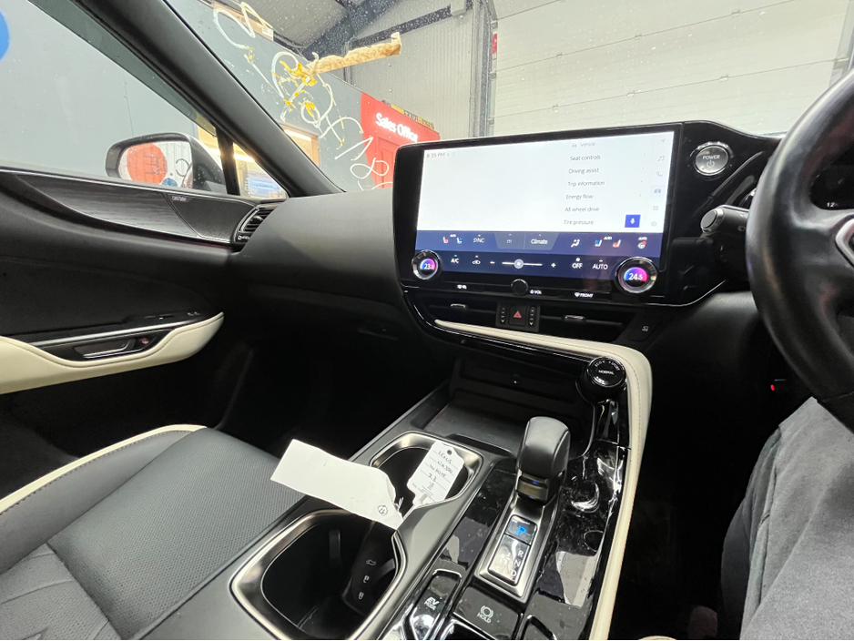 2023 Lexus NX 350h - image 22