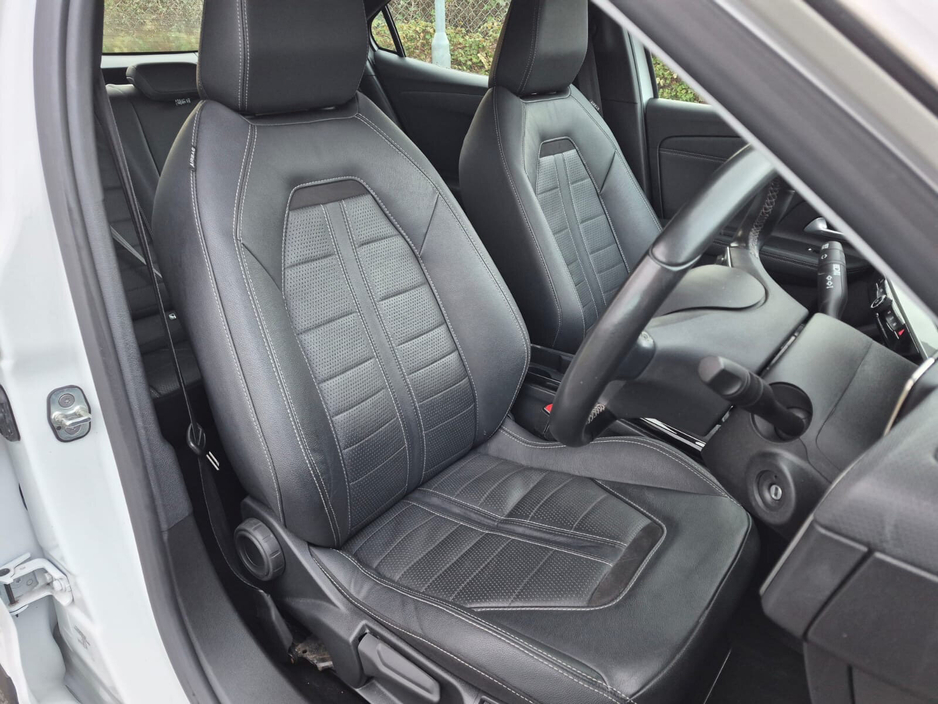 2023 Opel Mokka - image 13