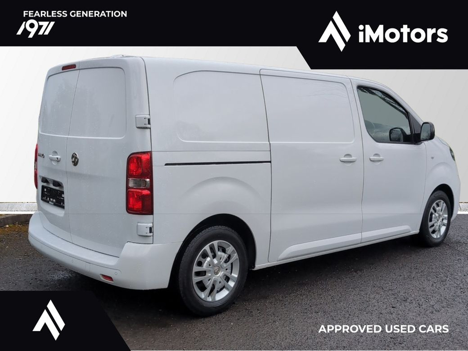 2022 Vauxhall Vivaro - image 6