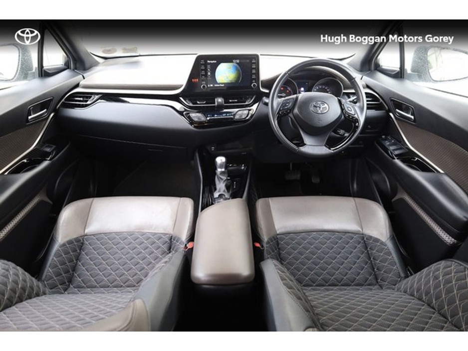 2022 Toyota C-HR HYBRID SOL 4DR AUTO €26,950