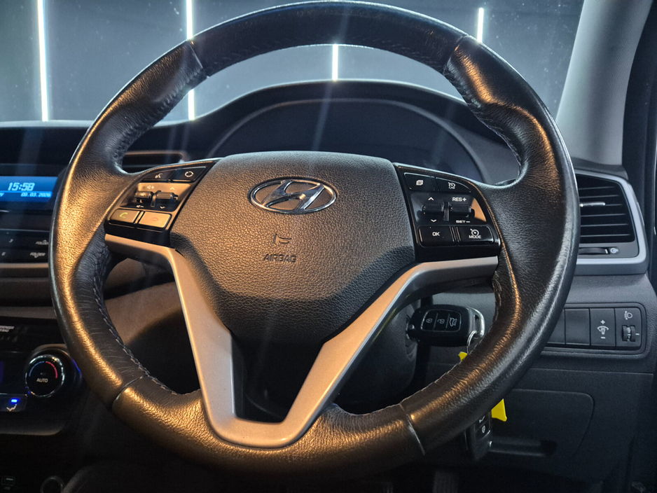 2017 Hyundai Tucson - image 5