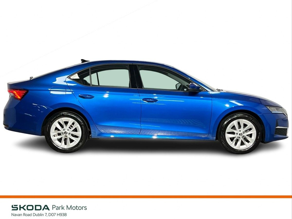 2025 Skoda Octavia - image 6