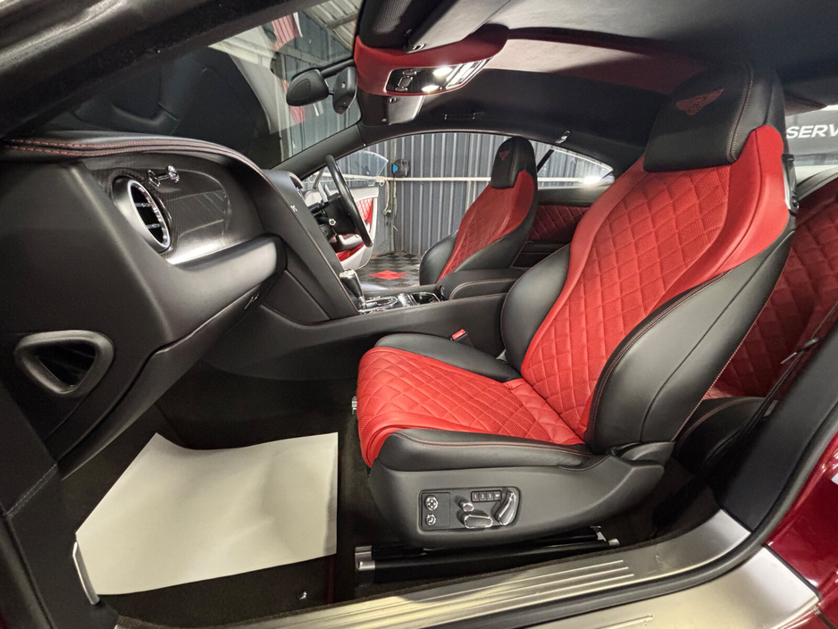 2016 Bentley Continental - image 16