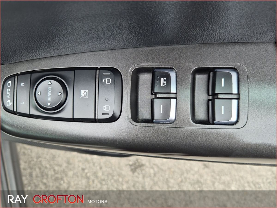 2017 Kia Sportage - image 20