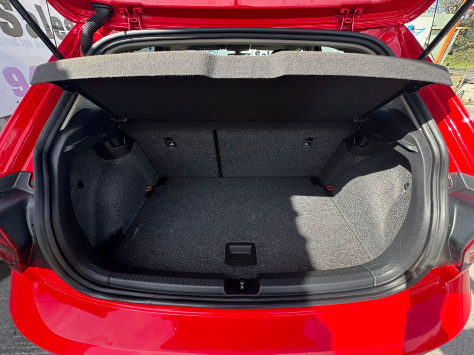 2018 Volkswagen Polo - image 10