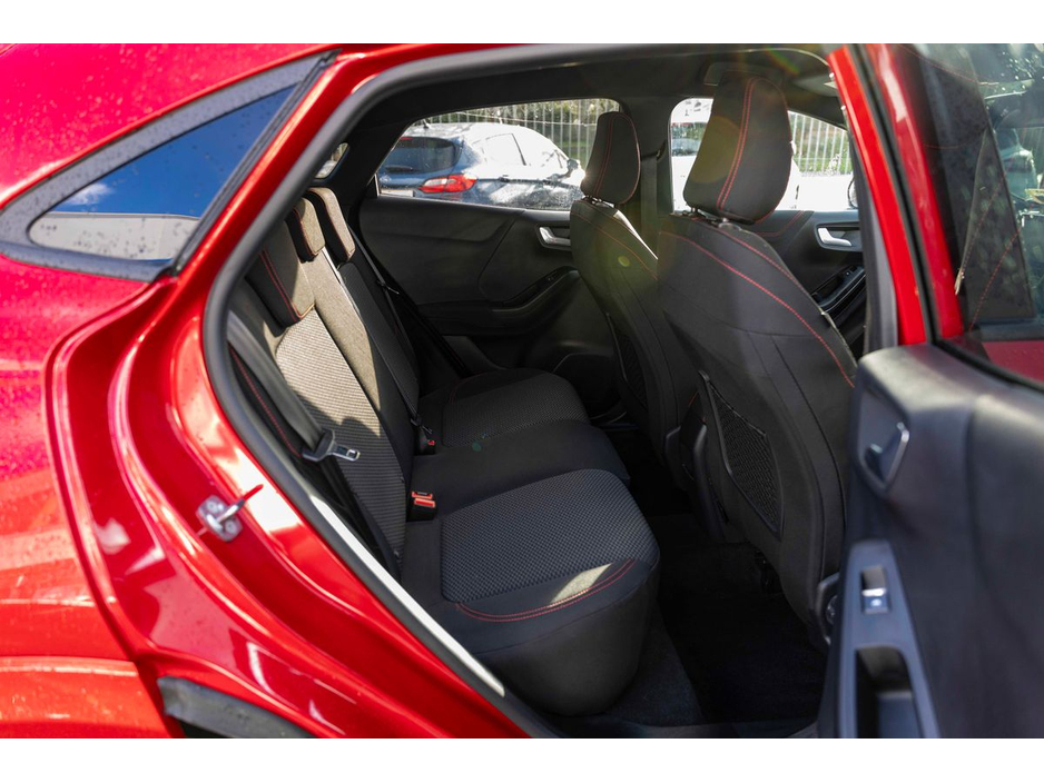 2023 Ford Puma 1.0L EcoB Hybrid 155PS ST-Line X Gold €24,950