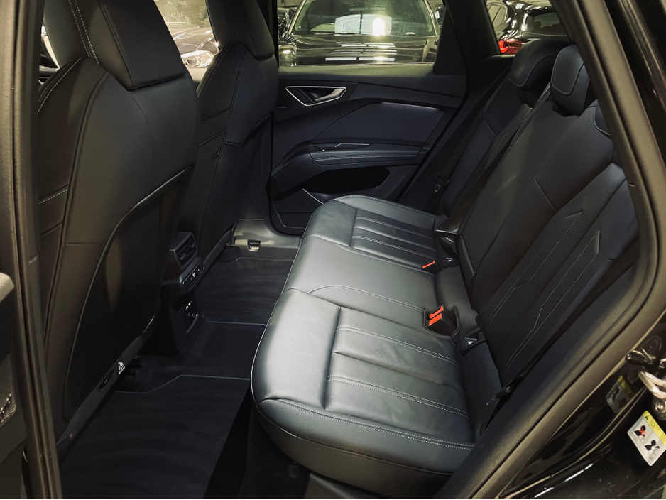 2024 Audi Q4 e-tron - image 12