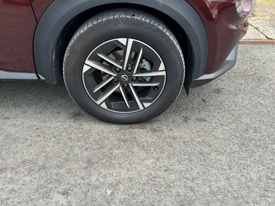 2025 Nissan Juke - image 2