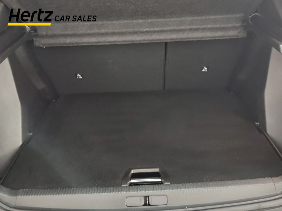 2023 Peugeot 2008 - image 17