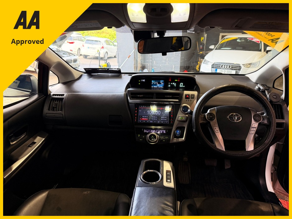 2016 Toyota Prius - image 16