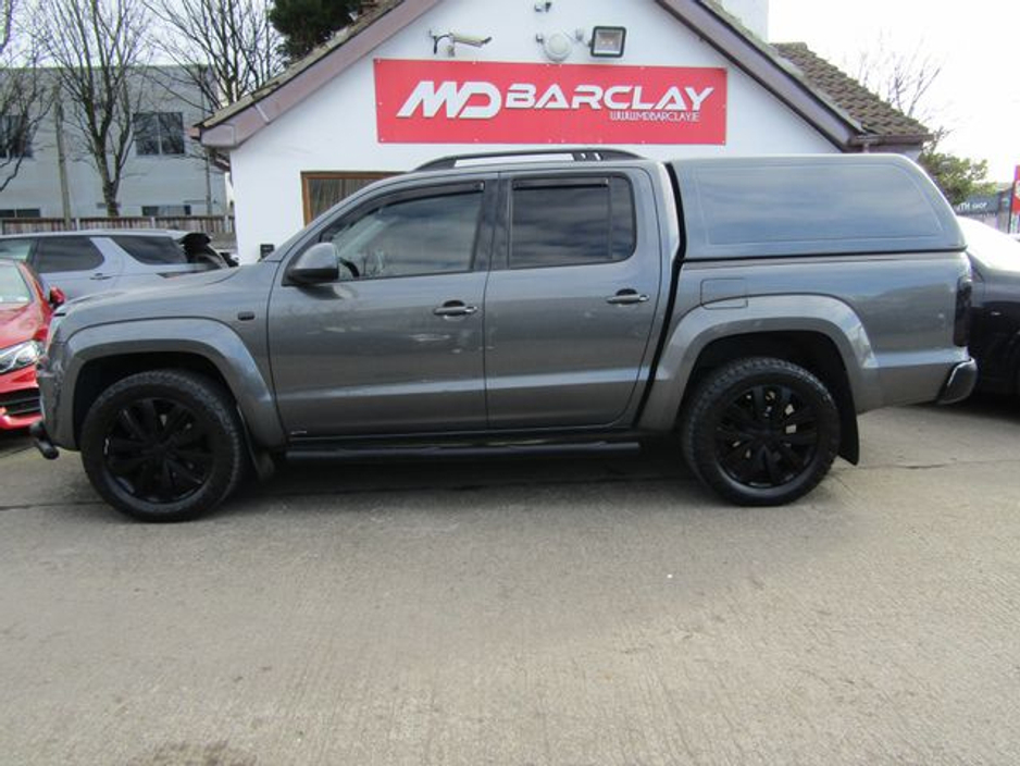 2017 Volkswagen Amarok - image 4