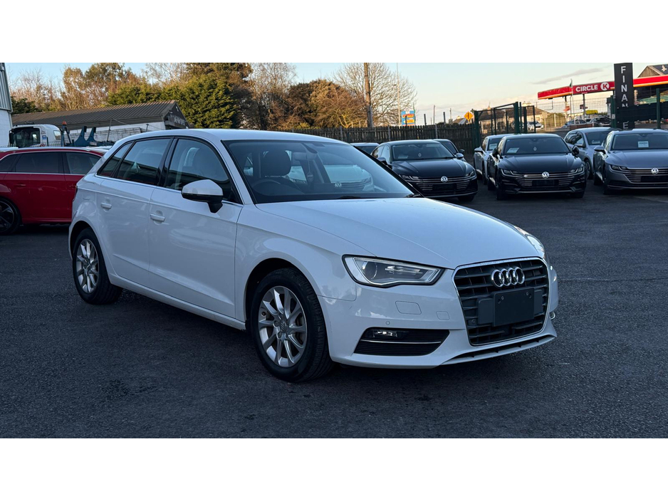 2016 Audi A3 - image 3