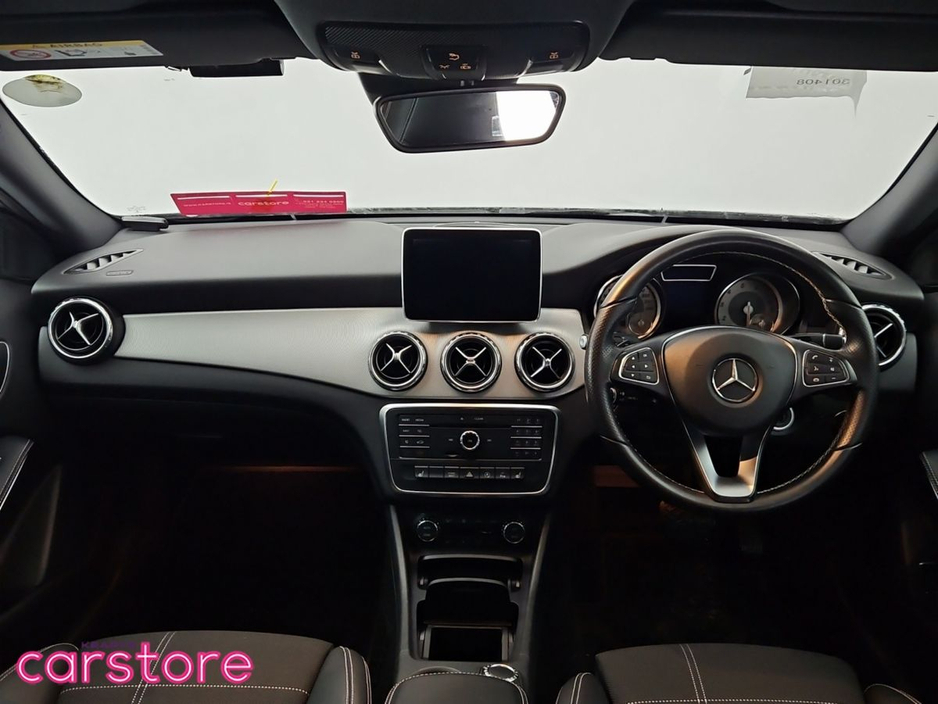 2016 Mercedes-Benz GLA Class - image 11