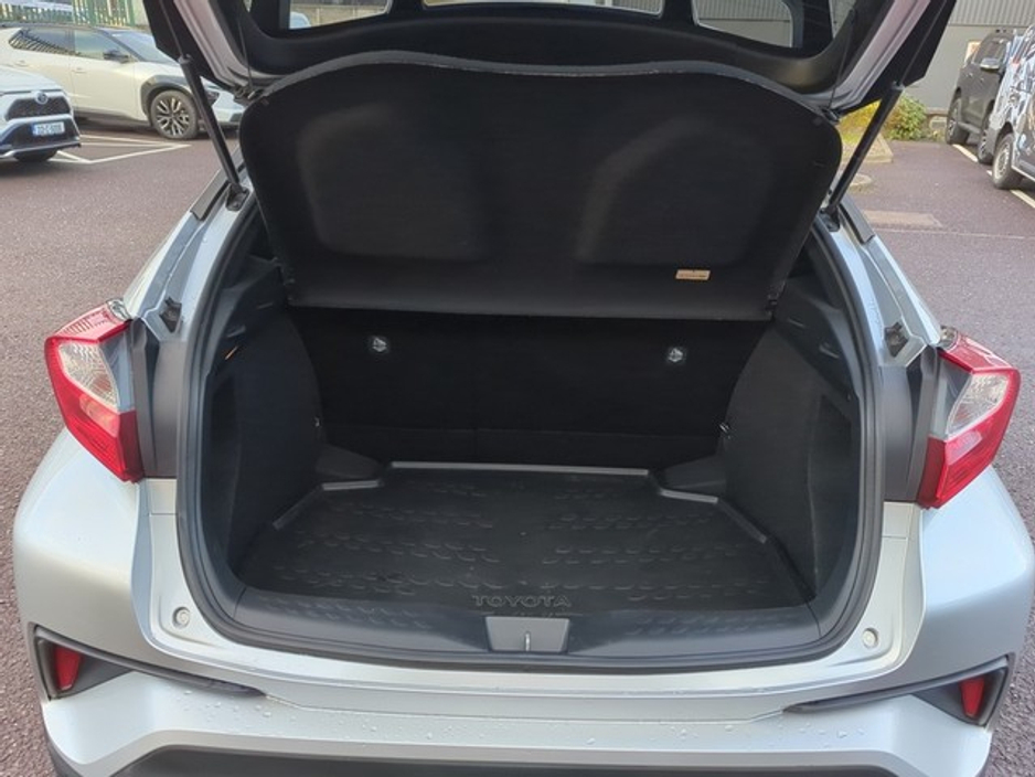 2019 Toyota C-HR  €22,000